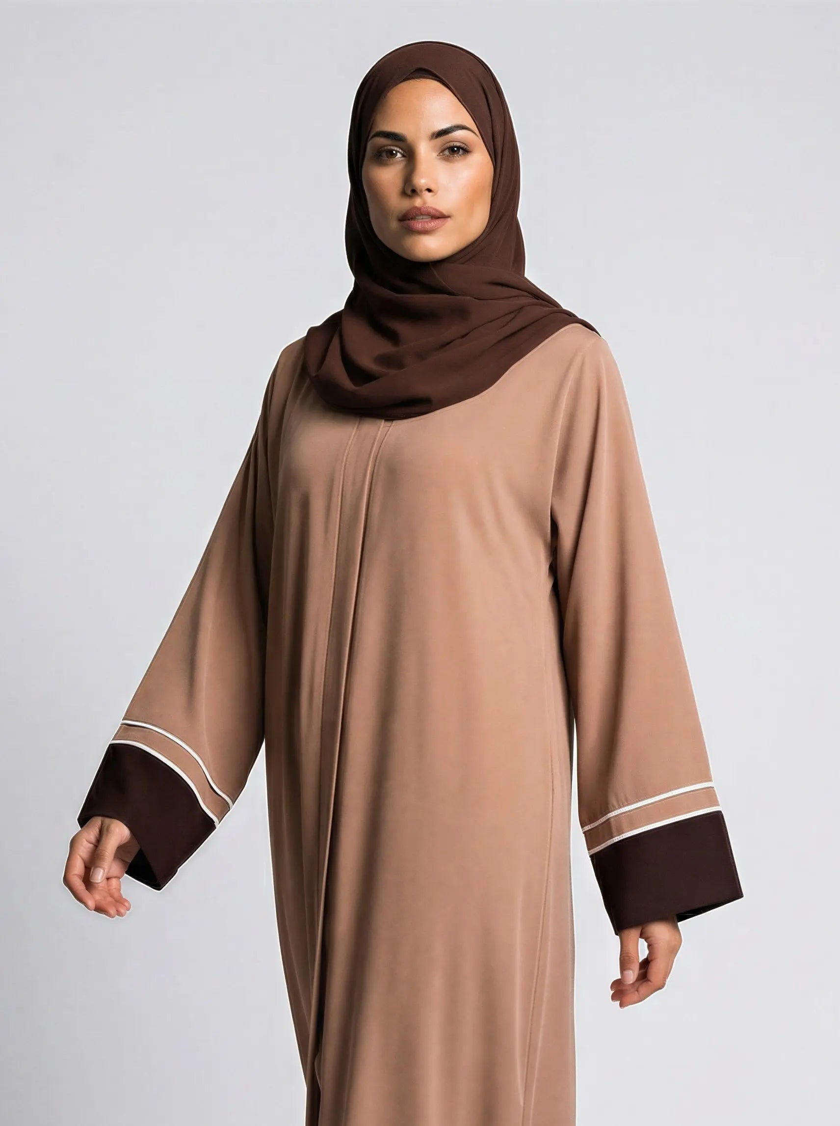 Loose Fit Abaya with Elegant Detail JILBAYA