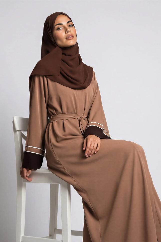 Loose Fit Abaya with Elegant Detail JILBAYA