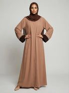Loose Fit Abaya with Elegant Detail JILBAYA