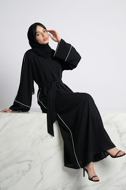 Silk Velvet Contrast Line Abaya JILBAYA